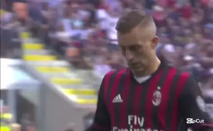Frah Quintale X Gerard Deulofeu #indieitalia #frahquintale #acmilan1899 #deulofeu 