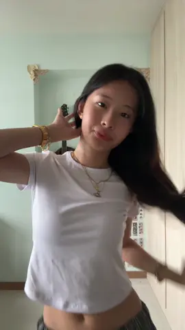 Im obsessed w this album