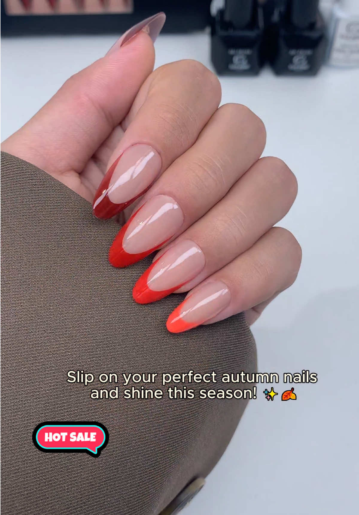 Get rest for your autumn nails.🍁💅 #ellieyoungnails #ellieyoungprotips #nailtransition #autumnnails #outfit 