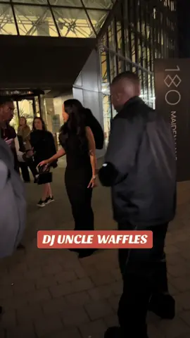 @Uncle Waffles en el @Fashion Week @New York Live TV #djunclewaffles  #dj #trini1969 #latrini09 #trini180528 l