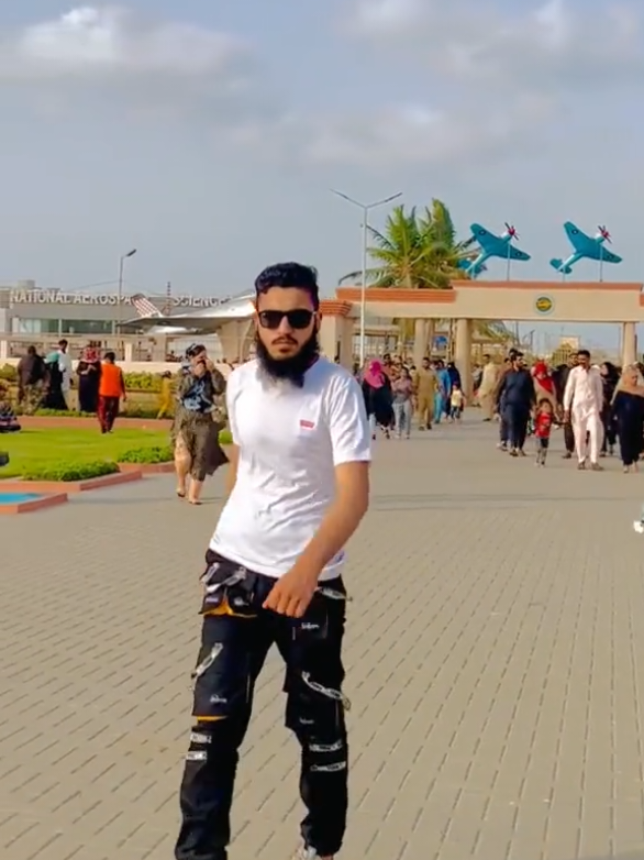 My New song 🎤🎧 #fypシ゚  #abuzardulkazi  #foryou  #viralvideo  #unfreezemyacount 