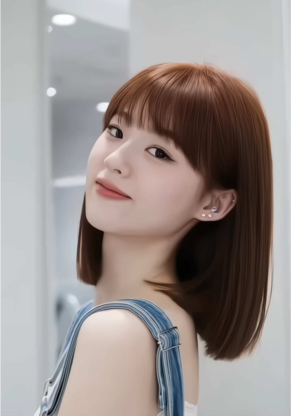 Tóc bob lỡ kết hợp mái ngang nhuộm nâu mocha không tẩy trẻ ra vài tuổi 😍#susihairsalon #xuhuongtiktok #duôiphonghoinuoc #tocngan #nhuomtocdep 