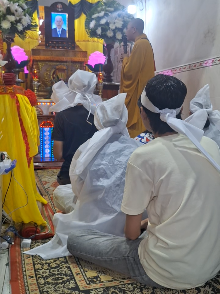 #xuhuongtiktok #nhaclemientay Thầy Thích Thiện An cúng cơm 