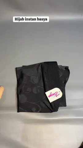 Hijabbergo dari basya#hijabbergo #hijabinstan #hijab #fyppp #algoritmatiktok 