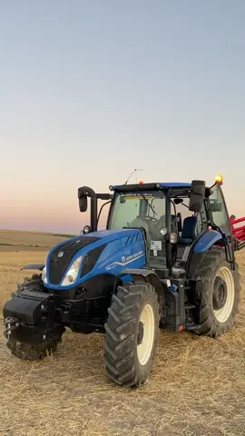 #tr6145s💙 #newholland #ünlüpulluk #7li20inç #cnh #farmers #angara #tr #usa #tiktoknews #keşfetteyizzz #yenidenkeşfetttt #fendtfahrerarmy #global #fiatagri #nh 