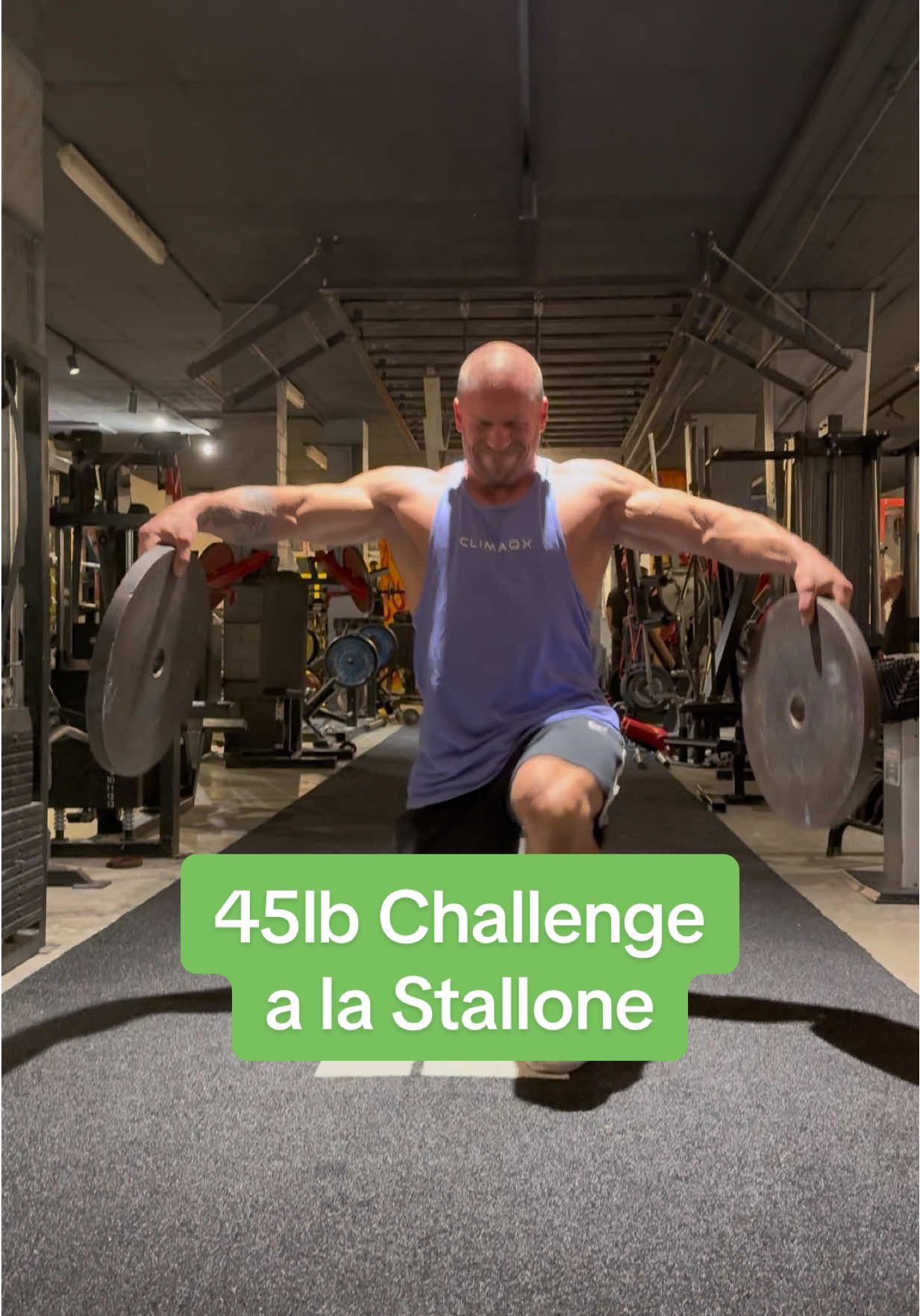 Hey, ich bin immerhin so stark, wie ein 70jähriger, läuft also 😅💪🏻 Hab die Challenge gesehen und hatte Bock das zu testen. Wie ist es mit dir ⁉️ #45lbplatechallange #GymTok #fitnesschallenge #fitdad #fitdadflex  