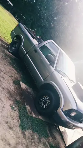 #fypシ゚viral #fyp #keithshotrodshop #trucksoftiktok #s10v8swap 