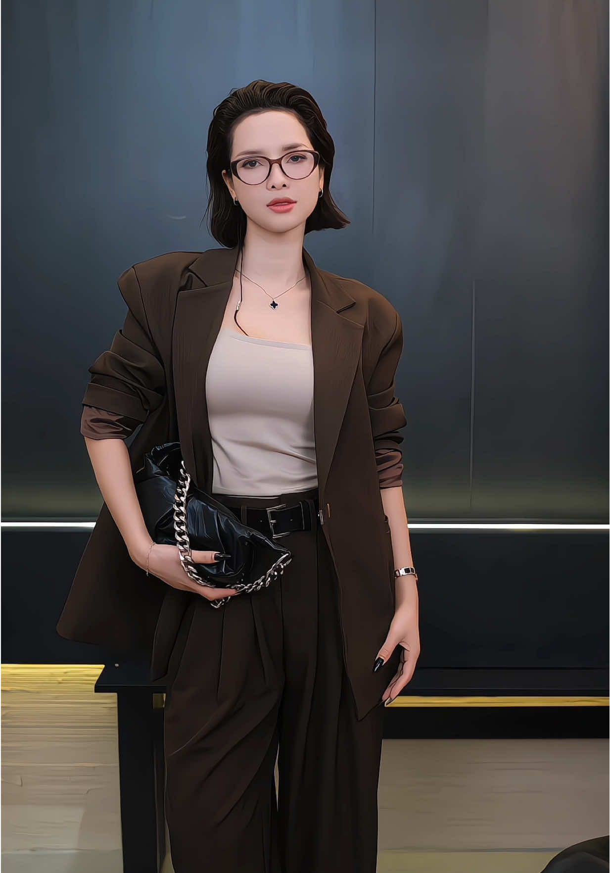 Mặc một kiểu thì đắt, mặc được nhiều kiểu thì lại rẻ các chị ạ 🤭❤️ #hanhnguyenmikixi #SantonyUnderwear #Santony5602 #PIERNo5 #xh  