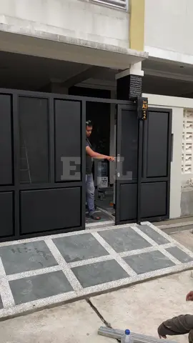 Pemasangan pagar double slide #pagardoubleslide #pagardoublesleding #pagardoublesliding #pagarrumah #tukanglas 