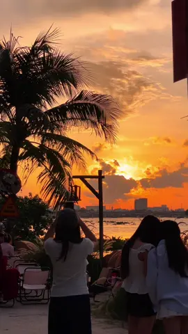 “Nếu bạn không thể tháo nút hãy thắt nó thành một chiếc nơ xinh” #hoanghon #tramhoanghon #binhthanh #tiemcafetramhoanghon 