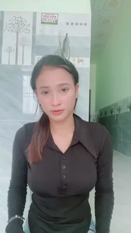 Chiếc ô dù che 8nan che nắng mưa mùa này,dù thông minh ,chống tia uv nhỏ gọn tiện lấy cho con em mình đi học ạ ..mua dưới góc trái màn hình nha #tapxaykenh