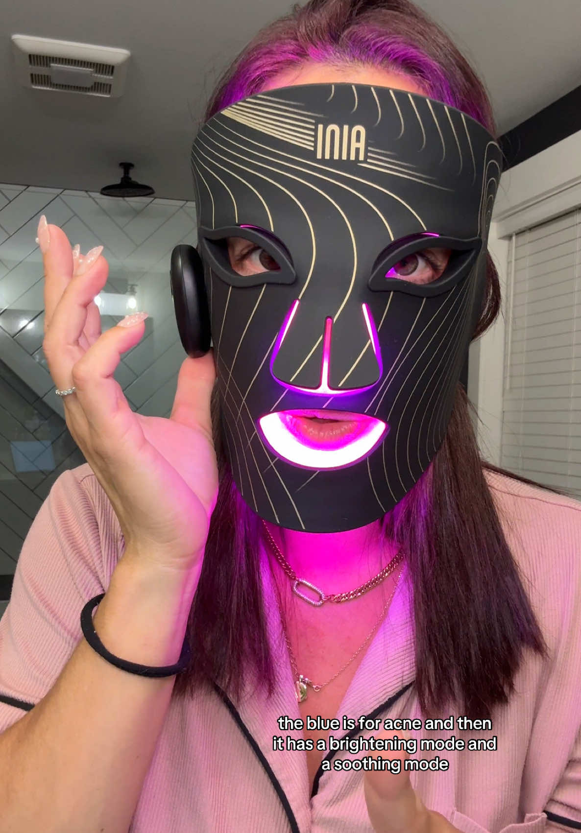 Replying to @bailsandbirdies yes girl! Thanks for the reminder🥰 we love a good deal!!! #redlighttherapy #ledmask #redlighttherapymask #skincare #giftsforher 