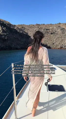 Commente TON ÂGE et je t’explique comment j’ai fais 🫶🏼 #revenuenligne #marketingdereseau #businessenligne #voyage #santorini 