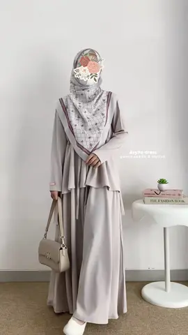 Dress anti UV lagiii masyaAllah suka bgt sama modelnya lucuuu 😍💗 #gamis #ootdhijab #outfitinspo 