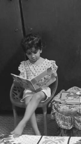 Please don’t disturb me, I’m studying. 😂😂 #foryou #foryourepage #fyp #fypシ #childfun  @Jiya @FalakAsim @ayra 