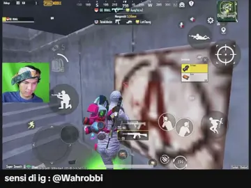 Ketemu musuh ga punya baju ga punya senjata, aku kasih baju mumi sama senjata senang banget dia #pubgmobile 