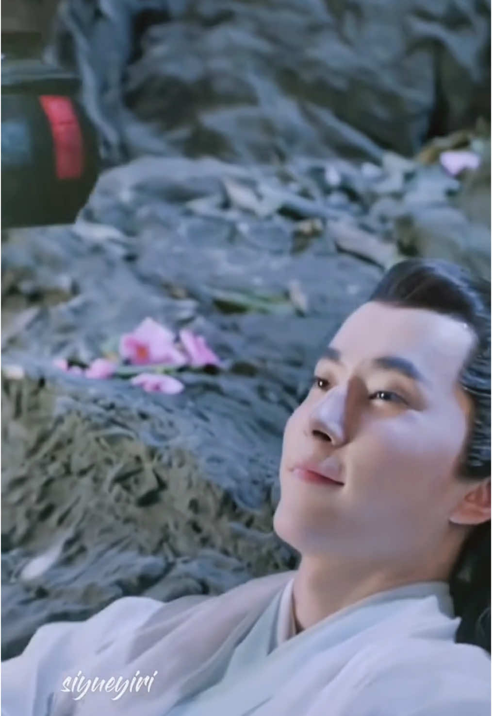 Lần này Bạch chân thượng thần về thanh khâu rồi hãy ở thanh khâu uống riệu ngon và sống cuộc sống bình yên tự do tự tại của anh nhé, em sẽ mãi nhớ tới anh - Bạch chân thượng thần của tam sinh tam thế thập lý đào hoa🪷🙏🕊️❤️‍🩹 #JUSTICEFORYUMENGLONG #justiceforalanyu #ALANYU #yumenglong #yumenglong于朦胧 #xuhuong #xuhuongtiktok #ilovetiktok 