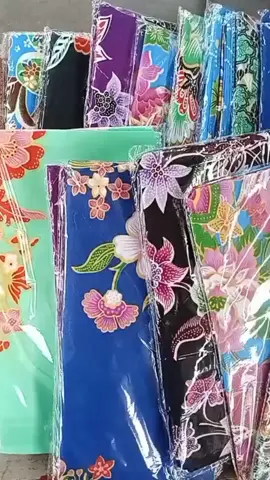 ผ้าถุงคละลาย 10 ผืน ลายดอกสีสวย ผ้านิ่มใส่สบาย สินค้าพร้อมส่ง