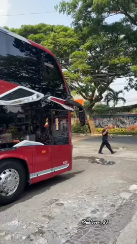 menyala terus bus gantengku#mtrans #volvo #busmania #fyp #fypシ 