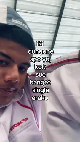 #trending #mots? #lantaiatas #kencengstyle🤙🏻 #fotolive 