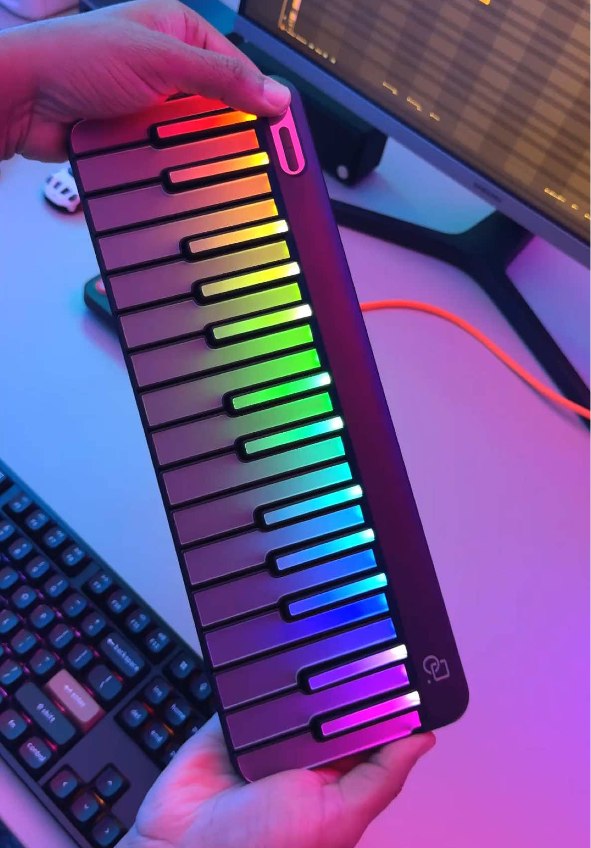 Usher - Yeah @PopuMusic Shop #popumusic #popupiano #sounddesign #musicproducer #abletonlive 