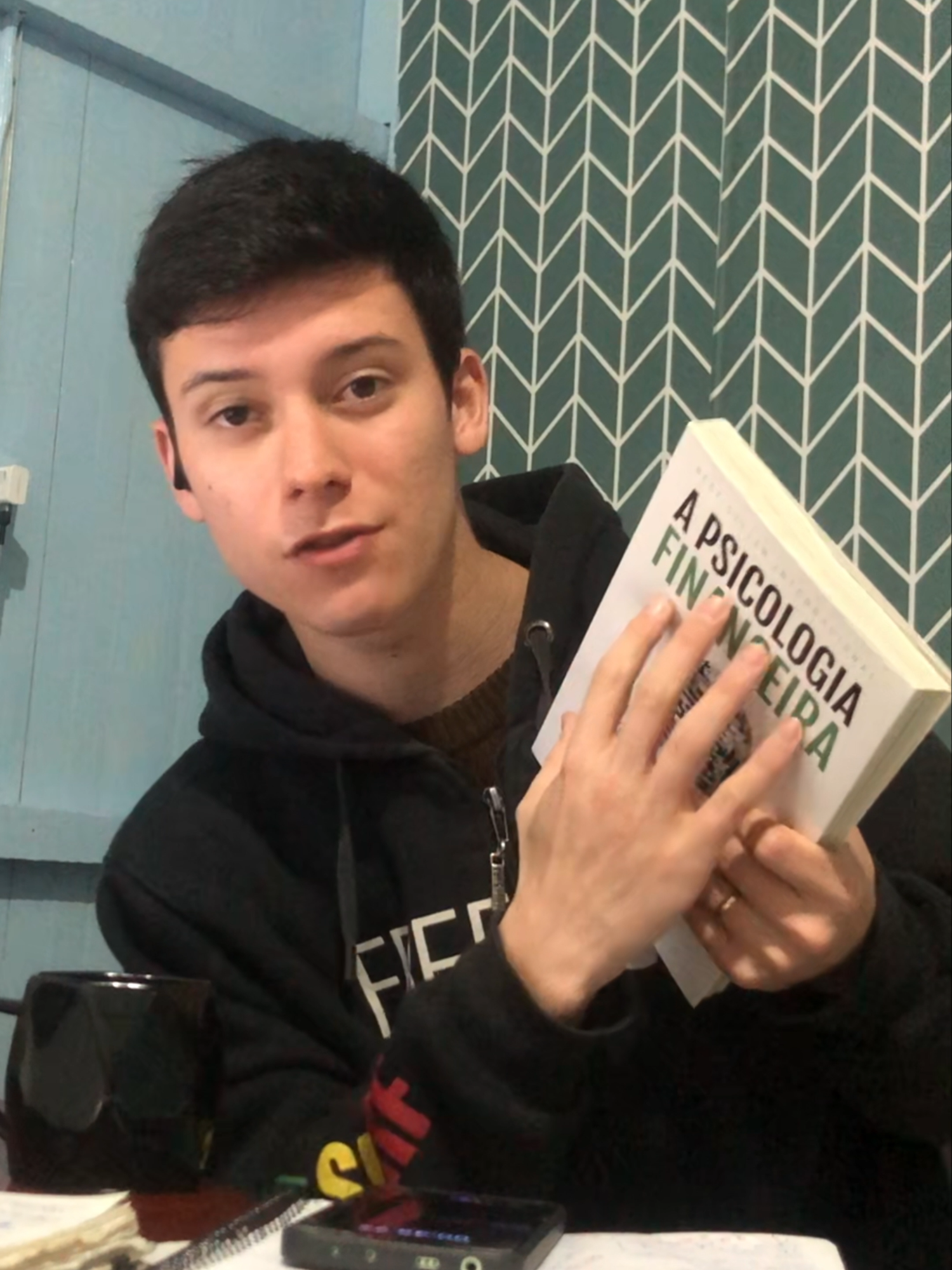 esse livro é ótimo pra quem quer crescer! 📈📊 #liberdadefinanceira #livrostiktok #trabalho #fyy #fyp #foryoupage