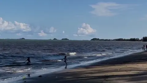 ក្រោយភ្លៀងធ្លាក់មេឃនឹងស្រឡះ ទោះអវត្តមាននាងក៏មានវត្តមានព្រះអាទិត្យដែលបំភ្លឺផ្លូវបងដែរ