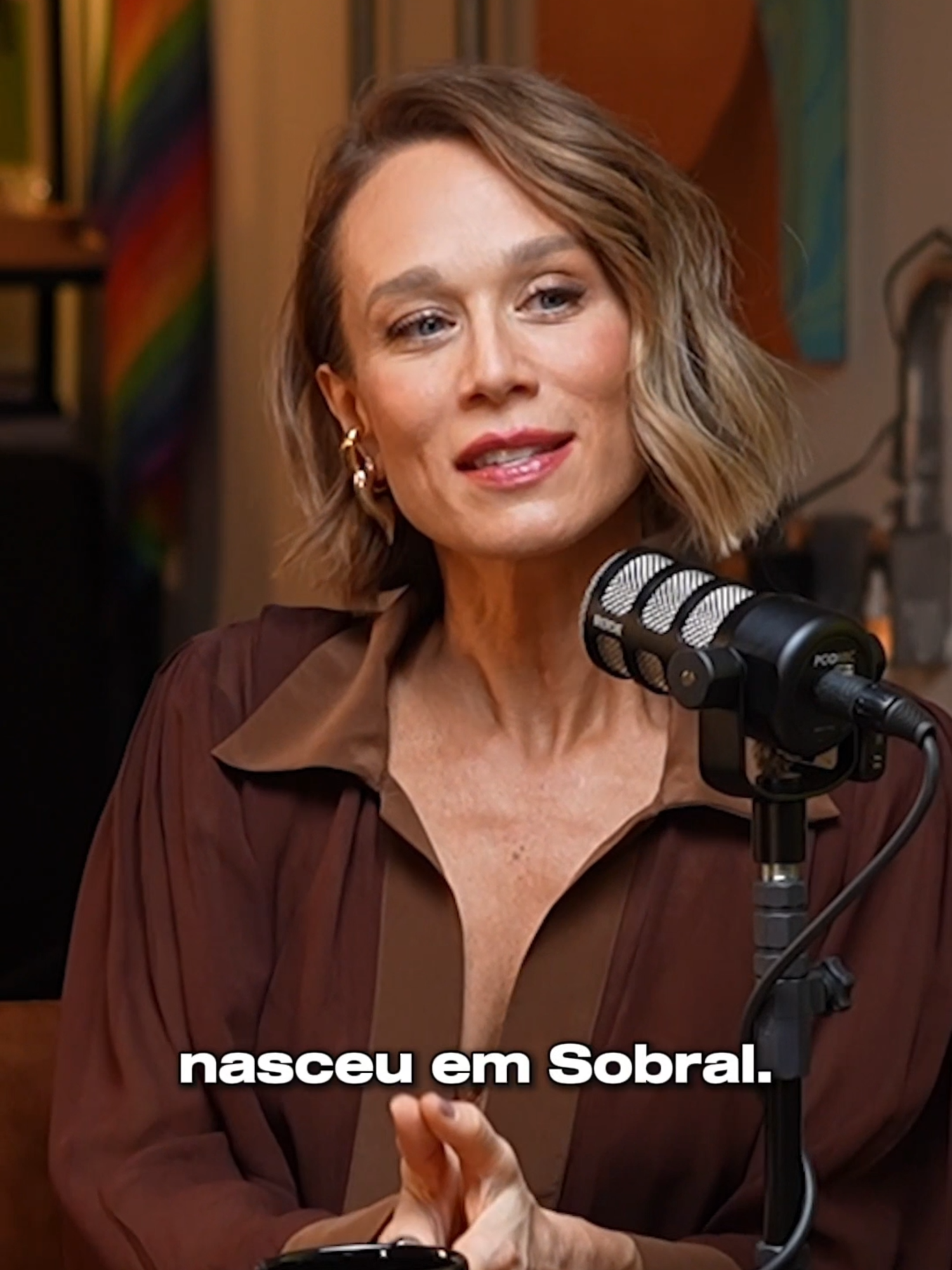 Você sabia que Mariana Ximenes tem raízes no Nordeste? A atriz fala para o noso podcast sobre a origem de sua família no Ceará e sobre o amor por essa terra. #tiktoknews #entretenimento #cultura #nordeste #internet #redessociais #fortaleza #osnordestinospelomundo #sociedade #tiktok #entrevista #podcasts #sucesso #podcast #novelas #tvglobo #arte