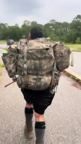 Navy Seals Training #navyseal #navy #armybts #armylife #armylover #militarylife #training #mindsetmotivation #motivation #discipline #grind #workoutmotivation #soldier #warriors #marines #explore #fyp #viral 