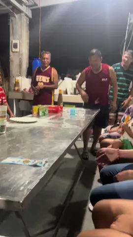 I love Filipino party games! I love how everyone gets involved, kids and adults. Just so much fun and everyone has such a great time. Especially if you finish without flour all over your face 😂 #itsmorefuninthephilippines #filipinoparty #familybonding #expatsinboracay #mumlife 