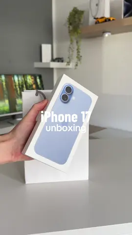 Mist blue iPhone 17 #iphone17 #apple #unboxing #techtok 