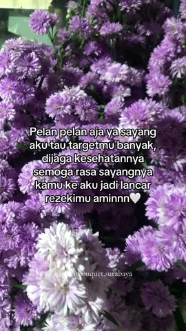 Ig (queenbouquet.surabaya)  Ready setiap hari🌹  - Hand bouquet - ⁠Papan bunga ucapan - ⁠Bunga meja - ⁠Bunga krans  - ⁠Bunga taman - ⁠Bunga tutup peti - ⁠Standing flower - ⁠Dekorasi Contact us : 087753488401 #buketmurah #buketbunga #fyp #floristsoftiktok #pasarbungakayoon 