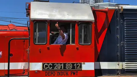 #CapCut ordal??? #railfansindonesia #kai121 #railfanssejati #fyp 