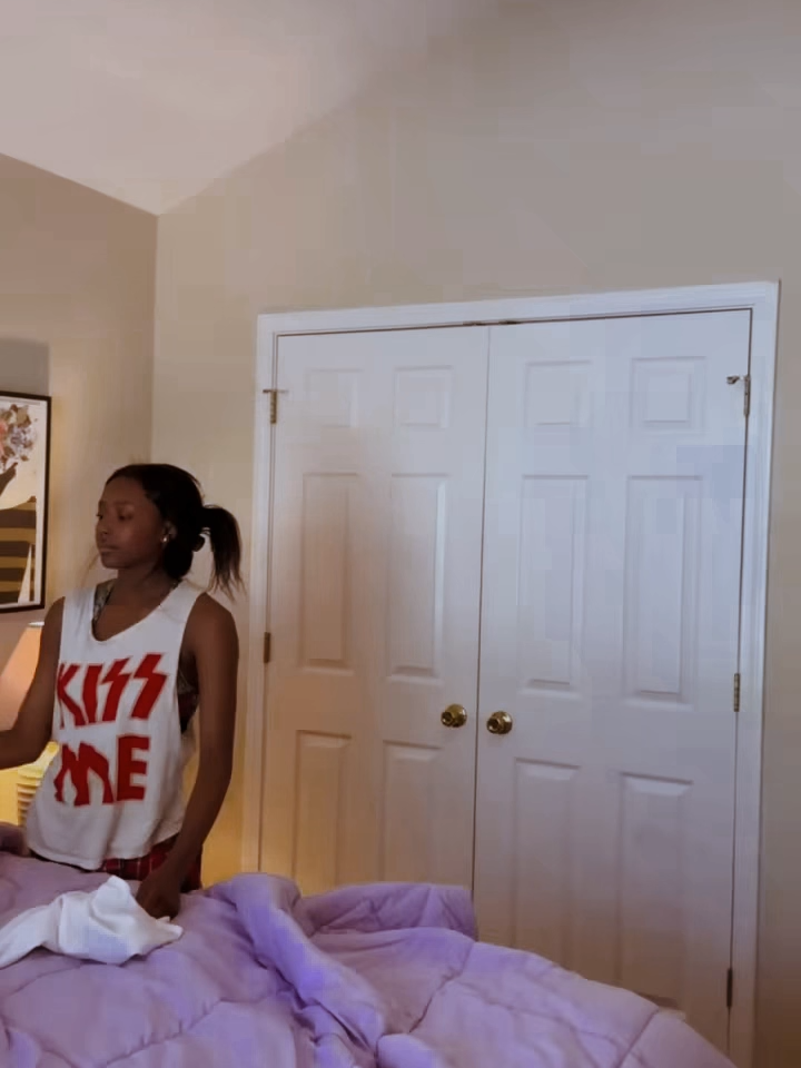 Brooke waits til Bethany leaves her room and says the bad stuff sheâ€™s always wanted to say!#kountrywaynecomedy #kountrywayneskitseries #kountrywayneskits #kountrywayne