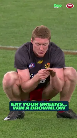 Maybe our parents were right about eating our greens... 🌱🏅😅 #AFL #MattRowell #Brownlow #KayoSports