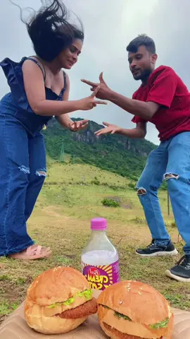 නැ නැ අන්තිමට ටිකේ පෝන් එකේ ඩිස්ප්ලේ ගියෙ නෑ 😂💔#piyuandkavi 