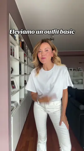 Colore e fantasia ed un outift basic diverta subito più moderno e grintoso !  #mylook #mystyle #myoutfit #totalwhite #@Gucci  