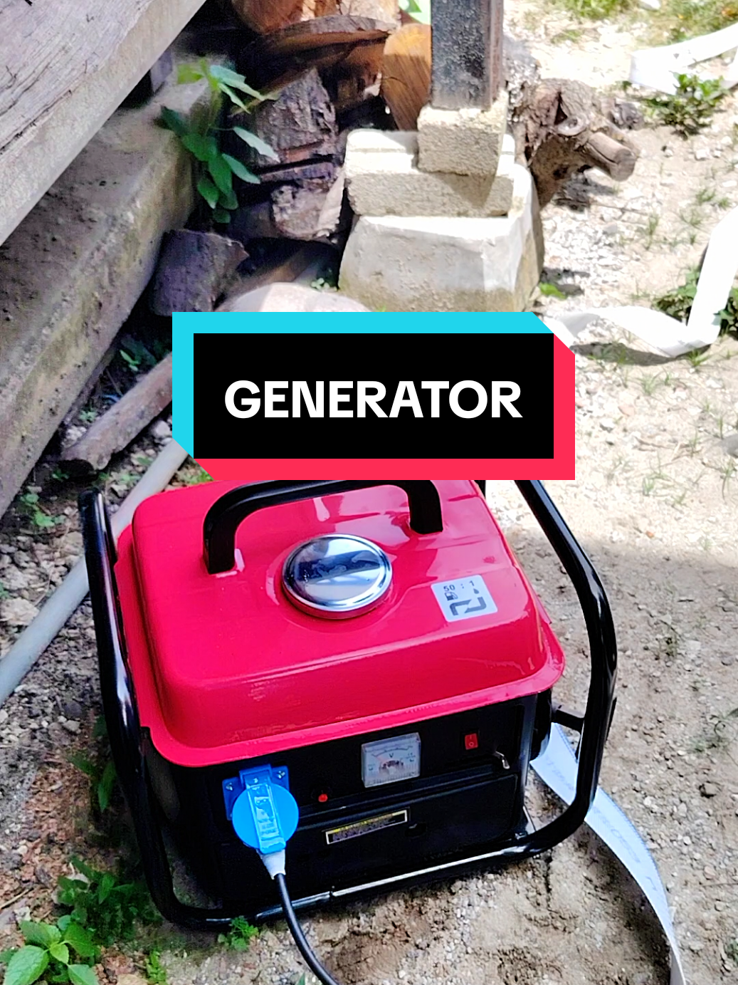 “Blackout? Camping? Berniaga? Semua settle dengan generator portable ni 🔥 Kecil je tapi power padu! #generator #blackout #campinggear #emergencykit #generatorportablepower 