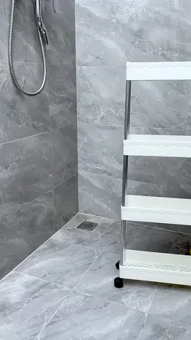 Armário Carrinho Organizador , Multiuso com 4 camadas. Mobilidade Prática : Equipado com 4 rodinhas  resistentes, pode ser movido fácilmente de um local para o outro  , facilitando a reorganização dos espaços. 