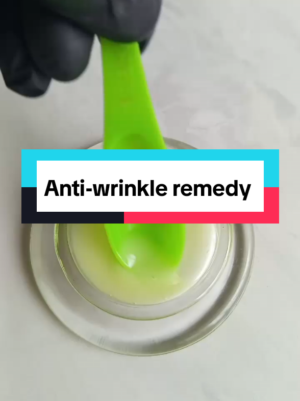 Anti-wrinkle remedy with cucumber and aloe vera gel. #antiwrinkle #antiaging 