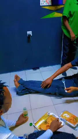 Kila mara Ongea na huyu ongea na huyu wanacho ongea hakieleweki Mm sifagilii mtu wa shobo shobo . . . . . . . . #mamaamina #mamaaminachallenge #mamaaminaa #paratiiiiiiiiiiiiiiiiiiiiiiiiiiiiiii #photo 