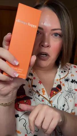 Have you tried the Happy perfume by @Clinique? I am pleasantly surprised with this! Floral with a hint of citrus! 🌸🍊 #clinique #cliniquehappy #perfume #newperfume #perfumereview 