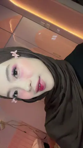 new eyelashes unlocked!