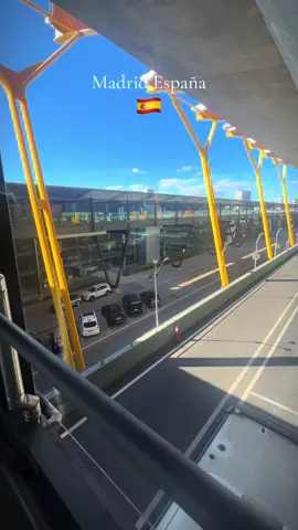 Aeropuerto de Madrid #aeropuertoadolfosuarezbarajas🇪🇦 #bolivia🇧🇴 