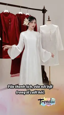 Chiếc áo dài này chính là lựa chọn hoàn hảo cho cô nàng muốn vừa thanh lịch, vừa nổi bật trong lễ cưới hỏi. #thoitrangnu #aodaicachtan #aodaicuoi #aodai #aodaivietnam 