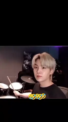 ဘစိတို့ဆိုမှပိုအသက်ဝင်သွားတာ🤣