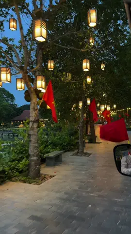 Thung Nham lên đèn rồi,bạn lên đồ chưa?🏮🤗#xh #ninhbinh #thungnhamninhbinh #dulich 