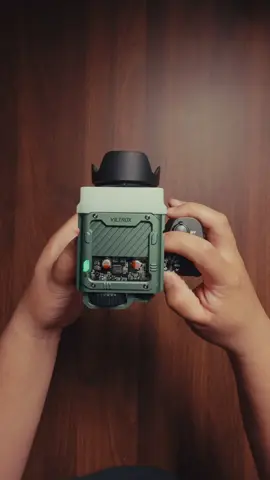 An extra fill light never hurt anyone | Viltrox Spark Z3 Flash With sample photos. Sony A6600 with YongNuo 50mm f1.8 @Viltrox  #photography #flashphotography 