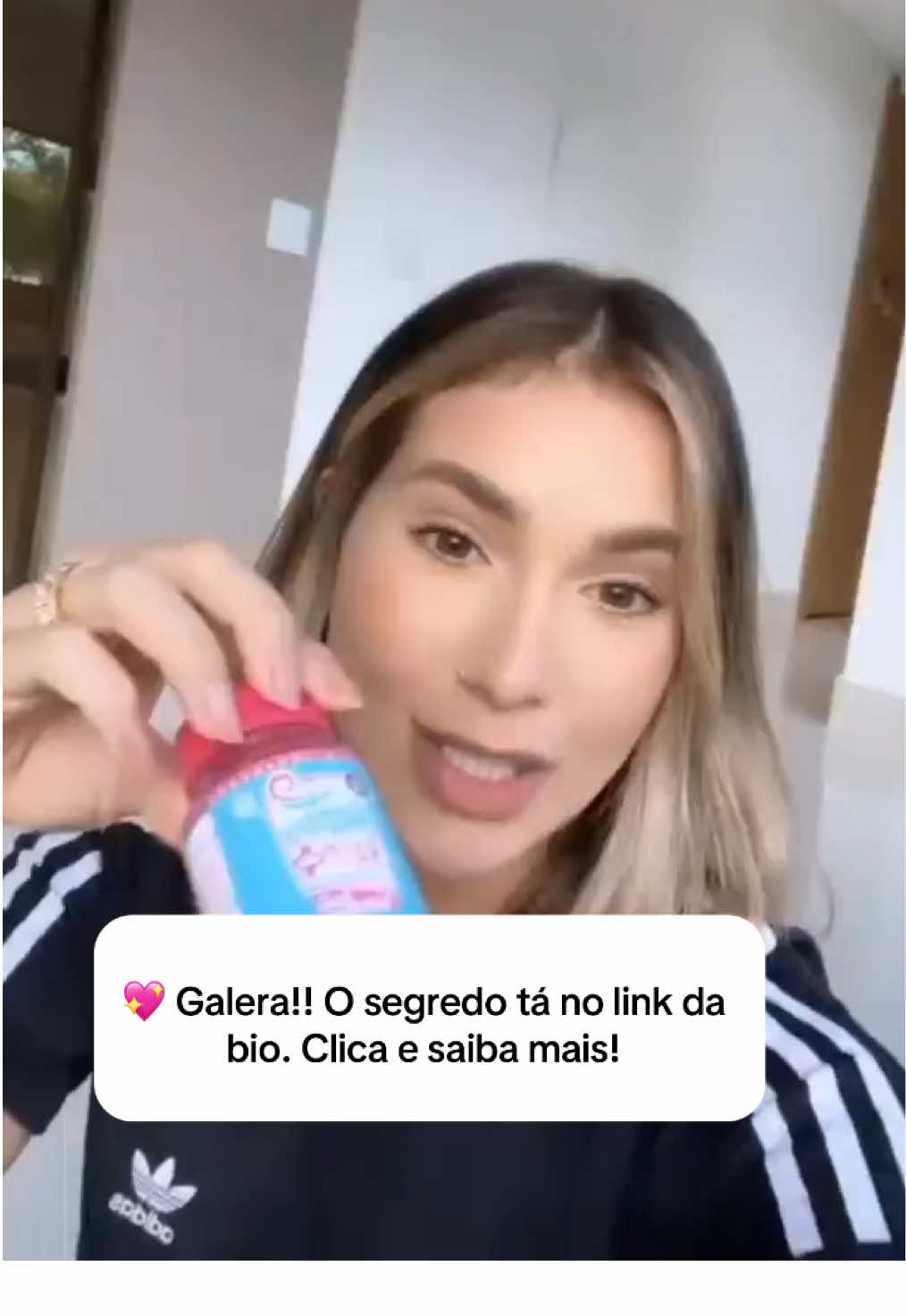 ✨ Amigas, sabe por que vocês ainda não têm aquele cabelo de blogueira? Porque vocês ainda não conhecem o Happy Hair! 💖 O Happy Hair é a vitamina que nutre de dentro pra fora, fortalecendo, acelerando o crescimento e trazendo brilho de verdade pro seu cabelo. 👉 Clique agora e garanta o seu Happy Hair hoje mesmo! 👉 Segue a página pra não perder mais dicas de beleza! #ParaVocê #SaúdeBeleza #dicadasemana #belezafemina #happyhair 