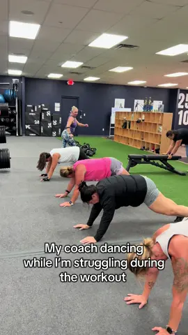 Just trying to breathe 😰 #fitnesscoach #GymTok #funnygym #strengthtraining #workout 